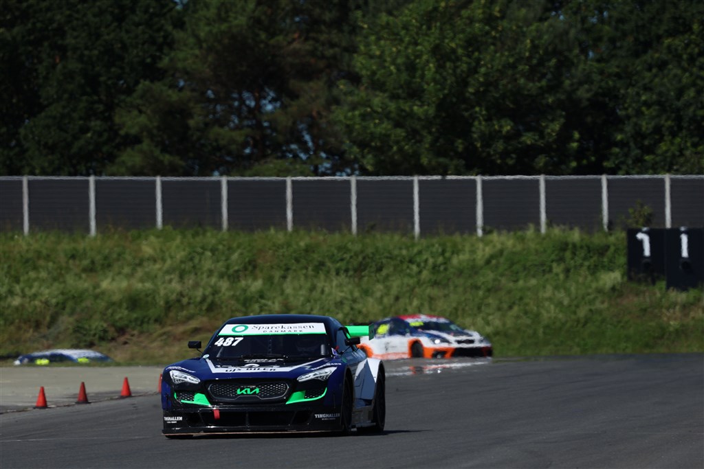 Sander Steffensen / Søren Østergaard - Nymark Racing Academy vokser ved Grand Prix Danmark.
(Foto: Motorsporten.dk)